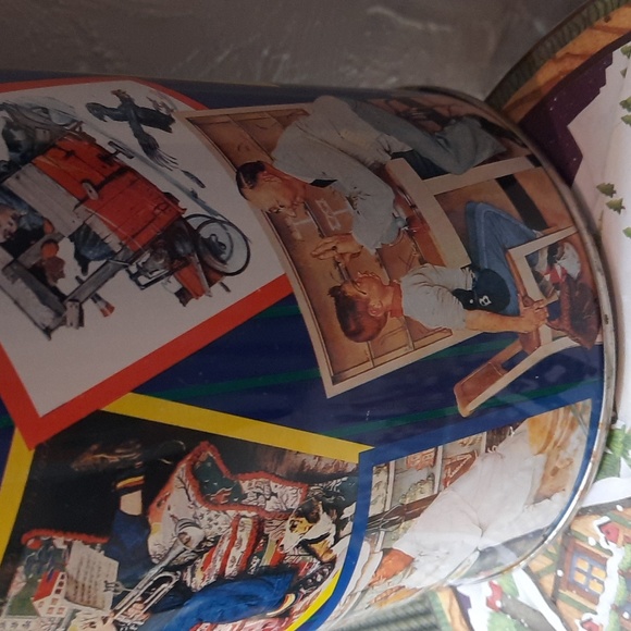 3 XMAS TINS - Picture 5 of 5